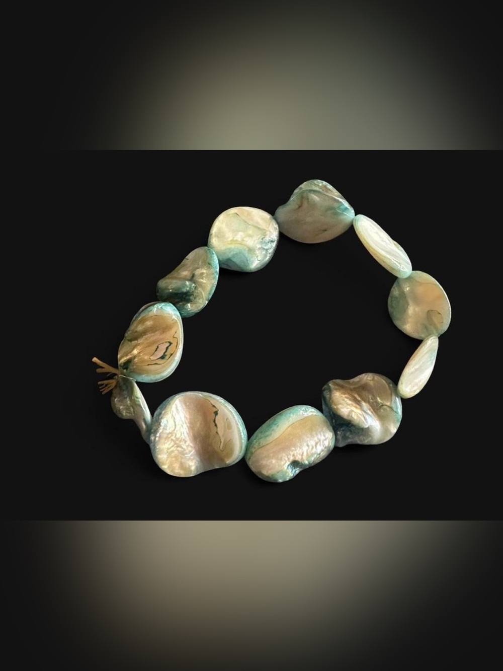 Shell Bracelet - Picture 2 of 2